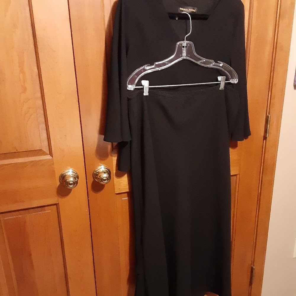 Donna Ricco New York Blouse & Skirt Set